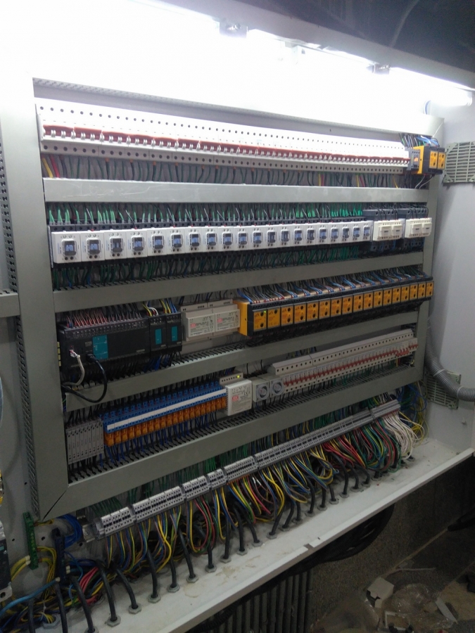 برق و اتوماسیون صنعتی